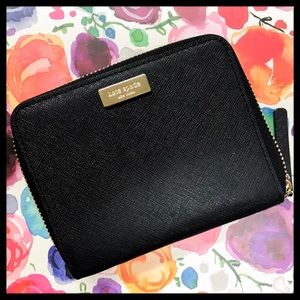 ♠️ Pre-Loved Kate Spade Laurel Way Darci Wallet ♠️